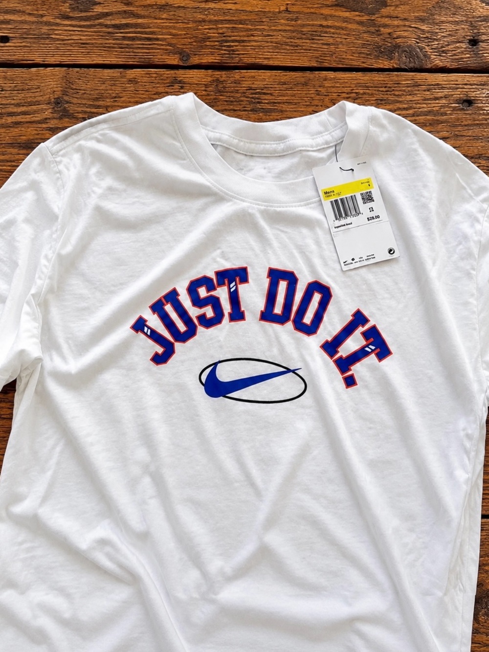 Nike Men’s White 'Just Do It.' Graphic T-Shirt